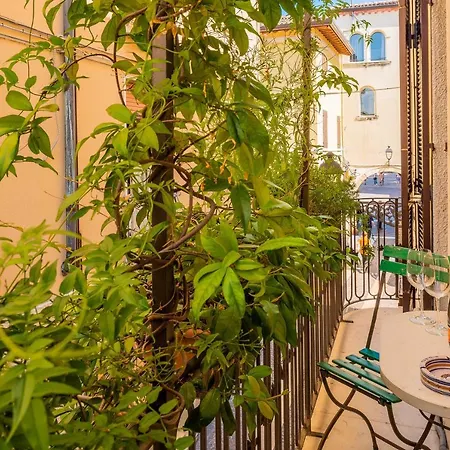 Exclusive Central * Bardolino